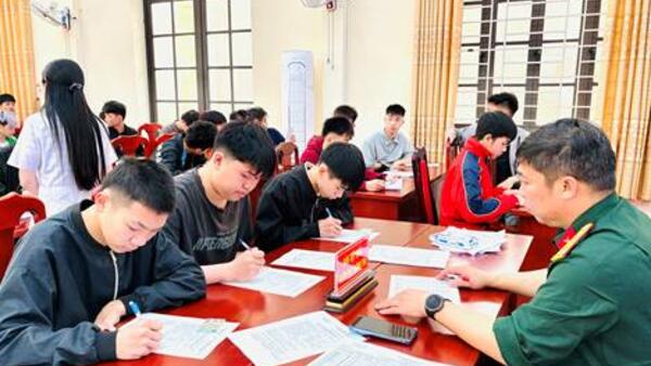 XÃ NA DƯƠNG TỔ CHỨC ĐĂNG KÝ NGĨA VỤ QUÂN SỰ NĂM 2026