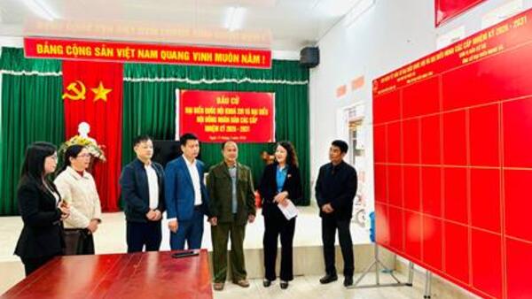 BAN THƯỜNG TRỰC ỦY BAN MTTQ TỈNH LÀM VIỆC  TẠI XÃ NA DƯƠNG VỀ CÔNG TÁC BẦU CỬ