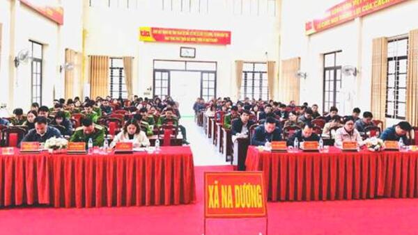 HỘI NGHỊ TOÀN QUỐC NGHIÊN CỨU, HỌC TẬP, QUÁN TRIỆT  VÀ TRIỂN KHAI THỰC HIỆN NGHỊ QUYẾT SỐ 79-NQ/TW  VÀ NGHỊ QUYẾT SỐ 80-NQ/TW CỦA BỘ CHÍNH TRỊ