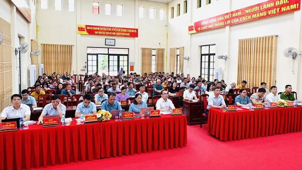 XÃ NA DƯƠNG TỔ CHỨC HỘI NGHỊ ĐỐI THOẠI TRỰC TIẾP GIỮA NGƯỜI ĐỨNG ĐẦU CẤP ỦY, CHÍNH QUYỀN XÃ VỚI NHÂN DÂN