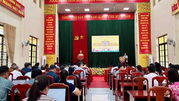 ĐẢNG ỦY XÃ NA DƯƠNG TỔ CHỨC HỘI NGHỊ TRIỂN KHAI, QUÁN TRIỆT THỰC HIỆN CÁC VĂN BẢN CỦA TRUNG ƯƠNG VÀ CỦA TỈNH