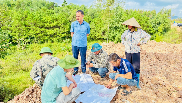 TUYÊN TRUYỀN, VẬN ĐỘNG NHÂN DÂN BÀN GIAO MẶT BẰNG THỰC HIỆN DỰ ÁN CỤM CÔNG NGHIỆP NA DƯƠNG 3