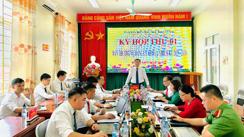 KỲ HỌP THỨ I, BAN THƯỜNG VỤ ĐẢNG ỦY XÃ NA DƯƠNG